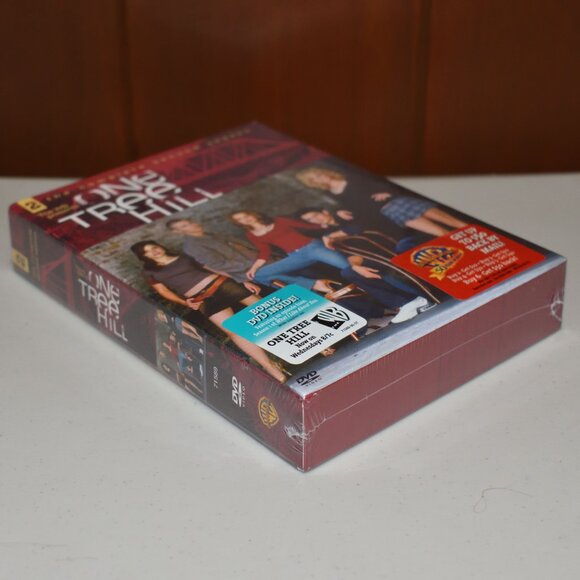 NOB One Tree Hill: Complete Second Season Two DVD Box Set New Sealed Bonus Disc - Picture 4 of 7
